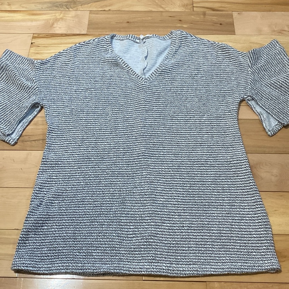 BCBGeneration V-Neck Ruffle Sleeve Tunic - Picture 12 of 12